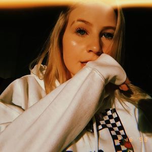 Meet your Posher, Devan